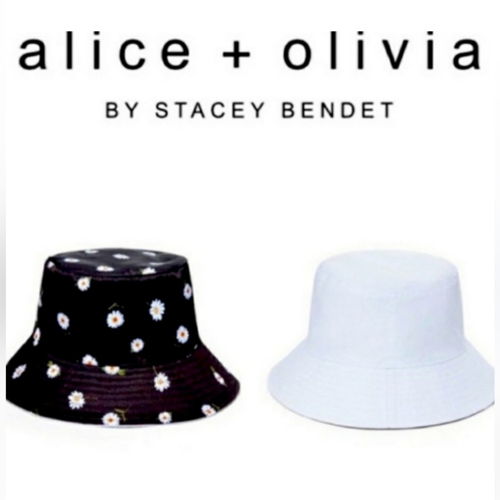 * ALICE + OLIVIA bucket hat reversible daisy/white NEW